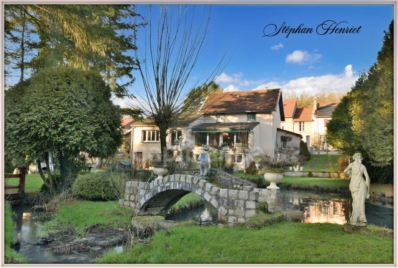 Maison - 266 m² - 11 pièces