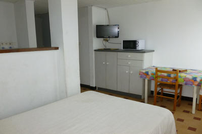 Maison - 245 m² - 9 pièces