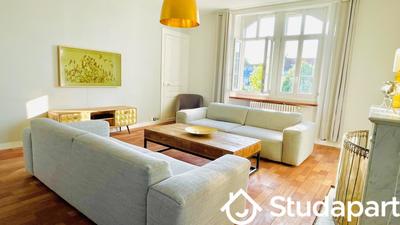 Appartement - 170 m² - 8 pièces