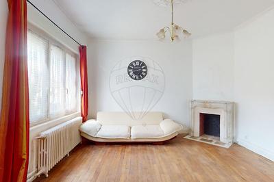 Maison - 91 m² - 5 pièces