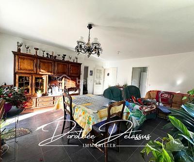 Maison - 85 m² - 5 pièces