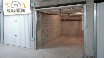 Parking / Garage - 14 m²