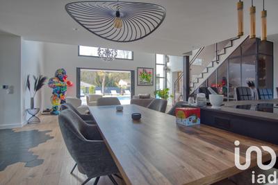 Maison de maîtres - 180 m² - 7 pièces