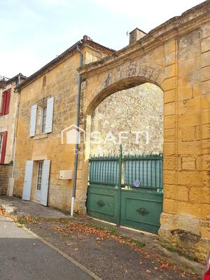 Maison - 294 m² - 12 pièces