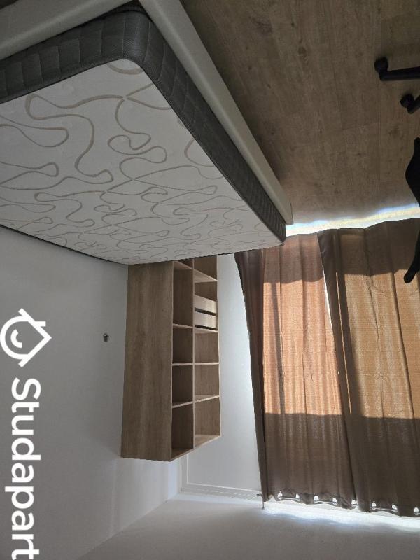 Chambre - 13 m² - 1 pièce