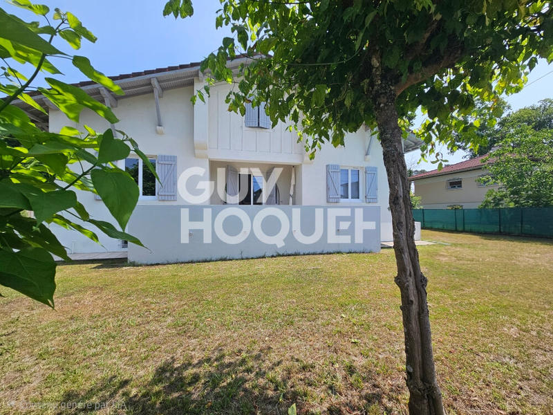 Maison - 145 m² - 6 pièces