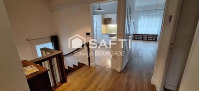 Maison - 238 m² - 6 pièces