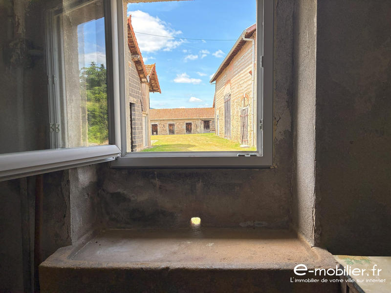 Maison - 220 m² - 8 pièces