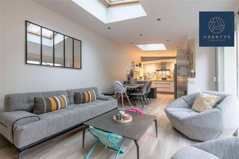 Maison - 102 m² - 5 pièces