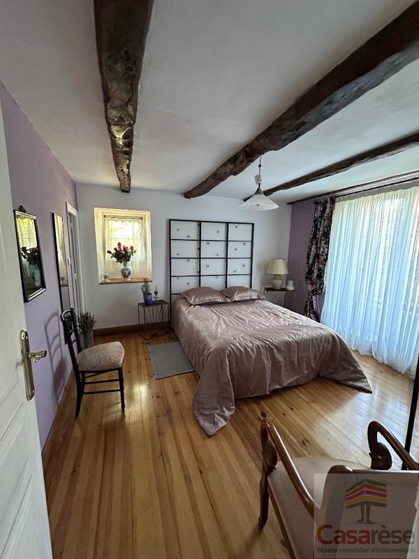 Maison en pierre - 193 m² - 8 pièces