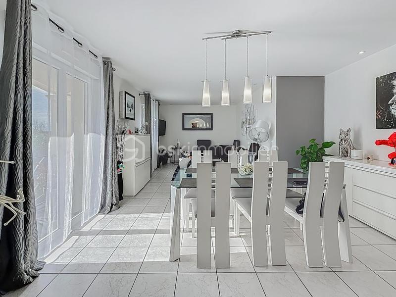 Maison traditionnelle - 105 m² - 5 pièces