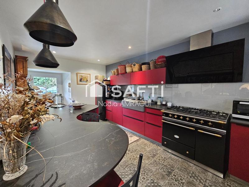 Maison - 160 m² - 6 pièces