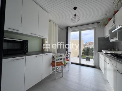 Maison - 62 m² - 3 pièces