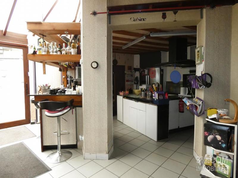 Maison - 273 m² - 9 pièces