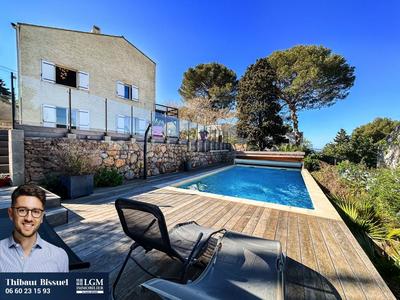 Villa - 144 m² - 5 pièces