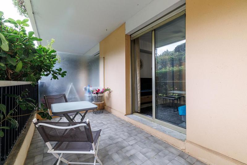 Studio - 24 m² - 1 pièce