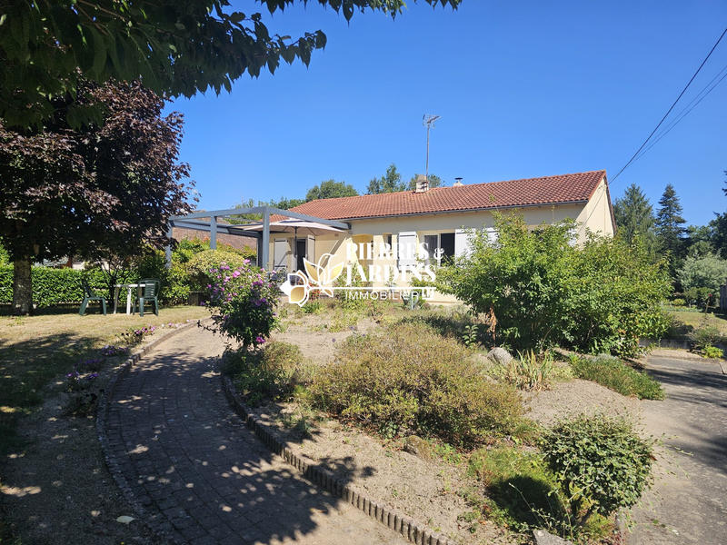 Maison - 99 m² - 5 pièces