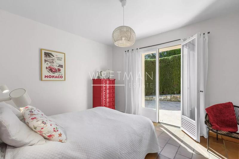 Maison - 218 m² - 9 pièces