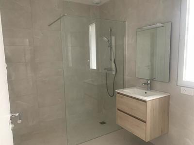 Appartement - 99 m² - 3 pièces