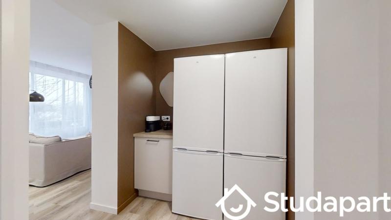 Chambre - 11 m² - 1 pièce