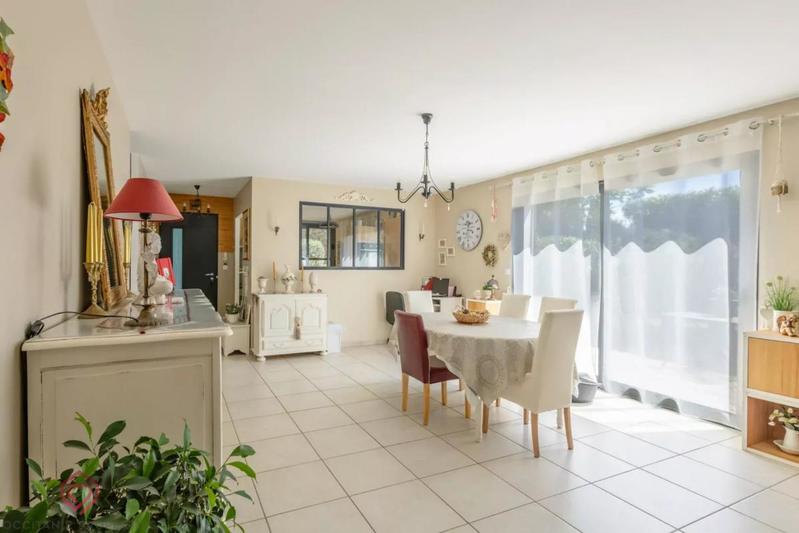 Villa - 90 m² - 3 pièces