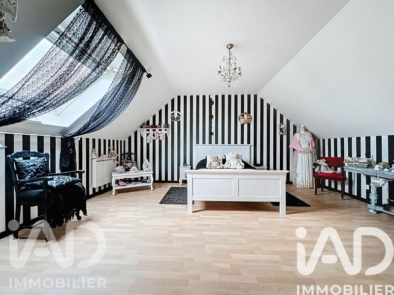 Maison - 135 m² - 6 pièces