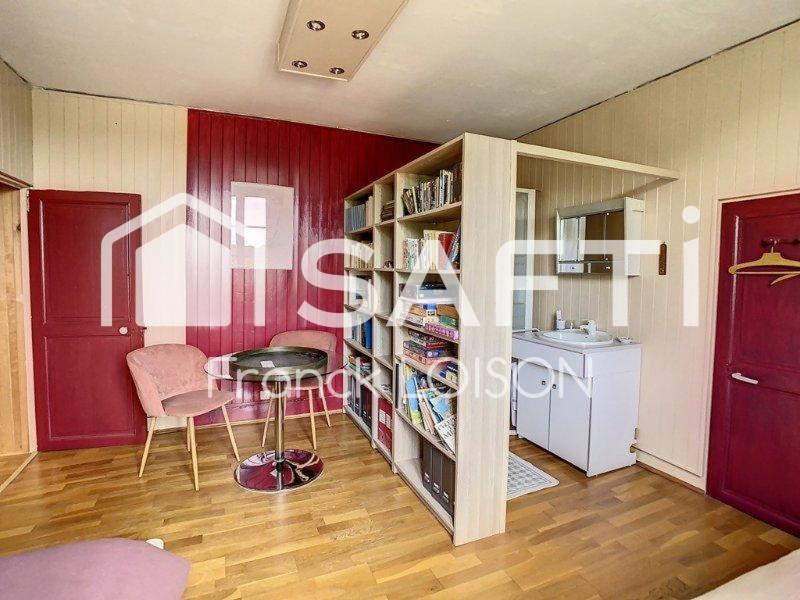 Maison - 203 m² - 7 pièces