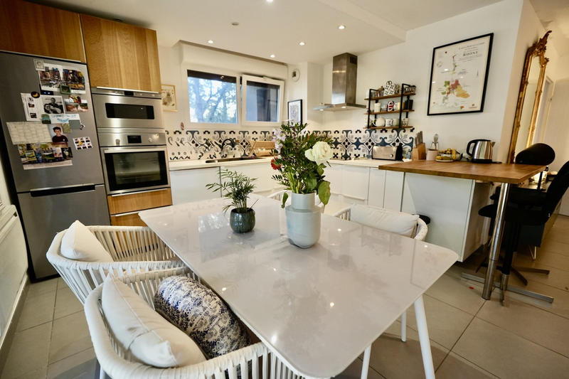 Appartement - 85 m² - 4 pièces