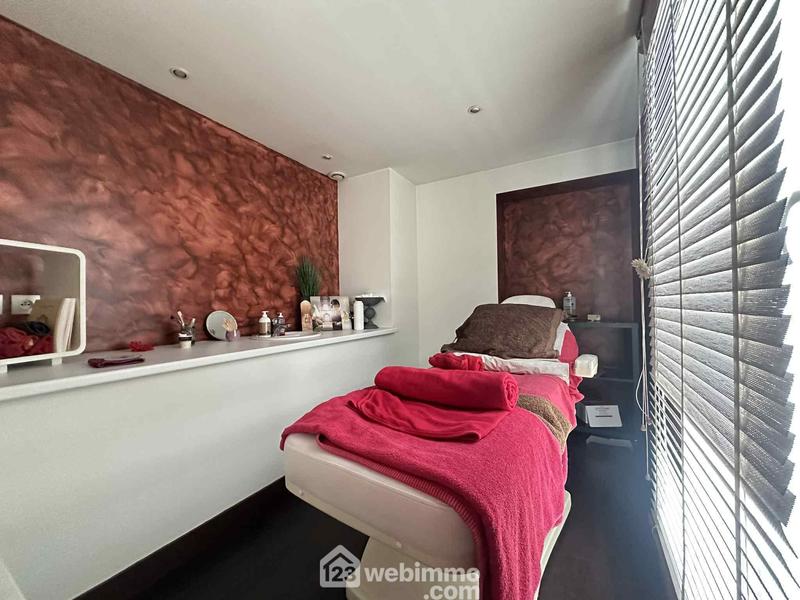 Immeuble - 370 m² - 11 pièces