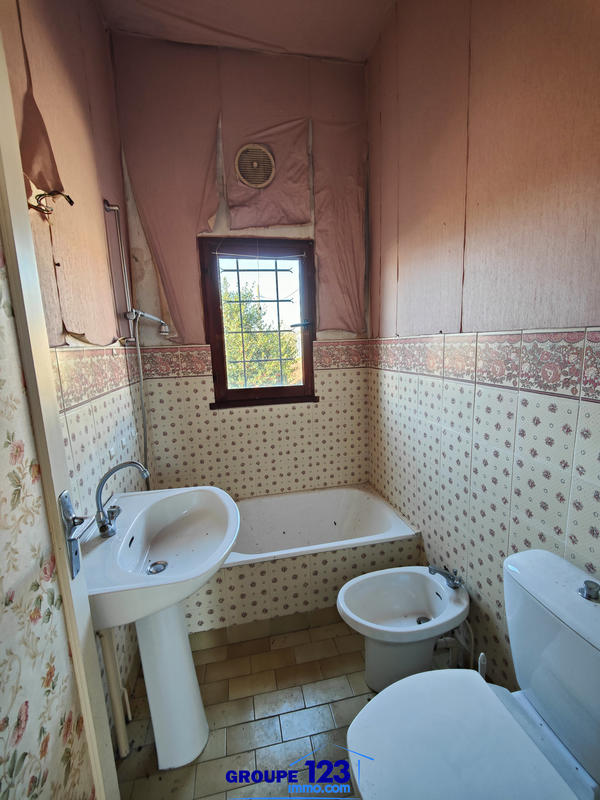 Maison - 90 m² - 4 pièces