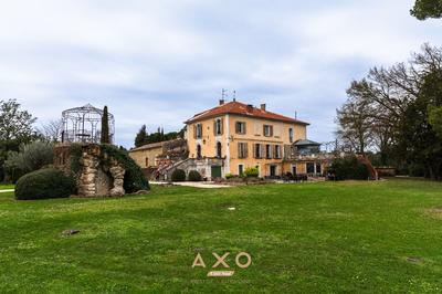 Demeure - 1 020 m² - 33 pièces