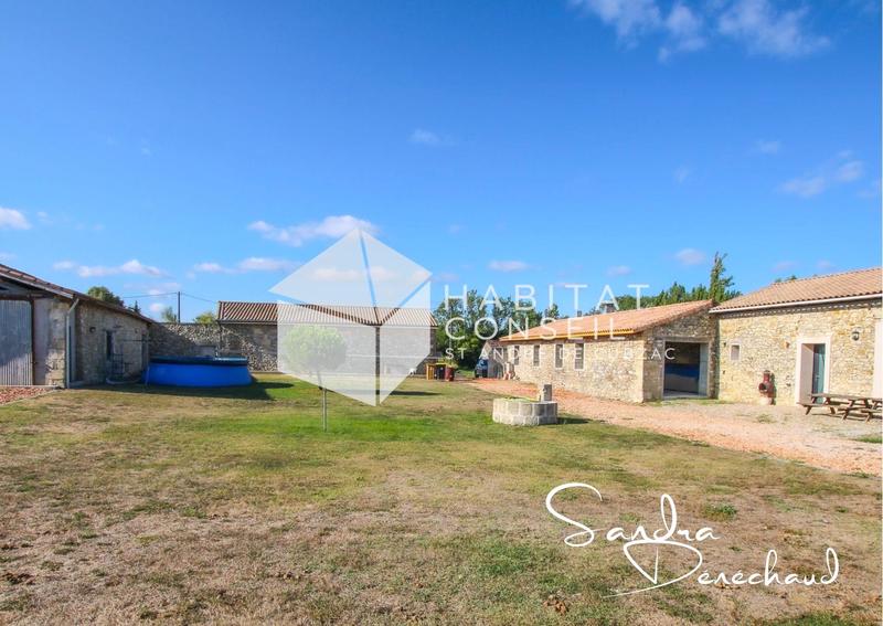 Maison - 240 m² - 7 pièces