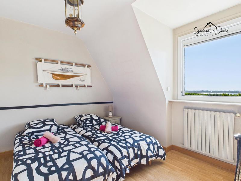 Villa - 214 m² - 9 pièces