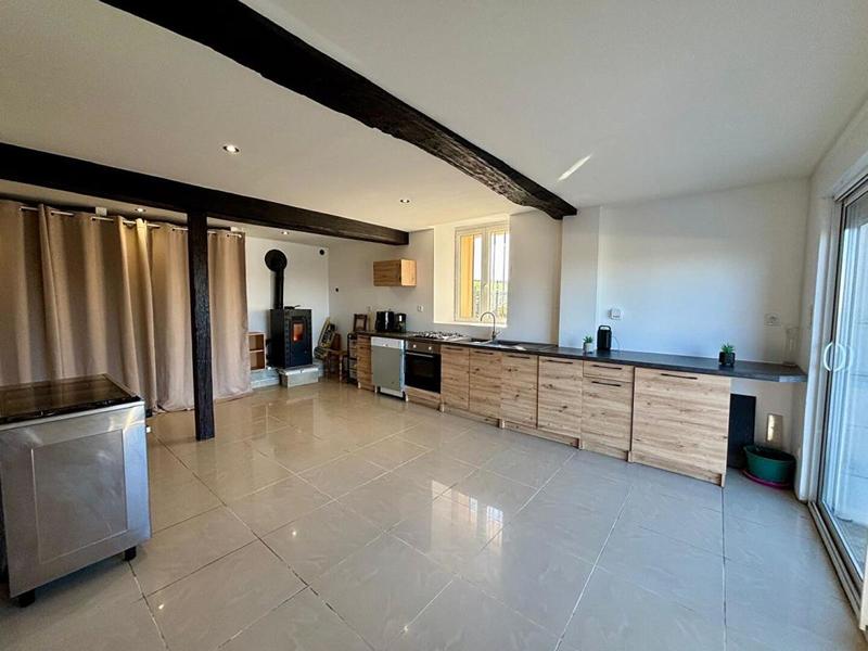 Maison - 230 m² - 8 pièces