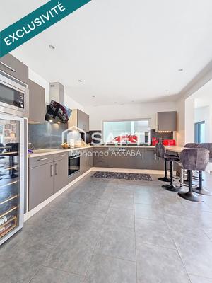 Villa - 315 m² - 12 pièces