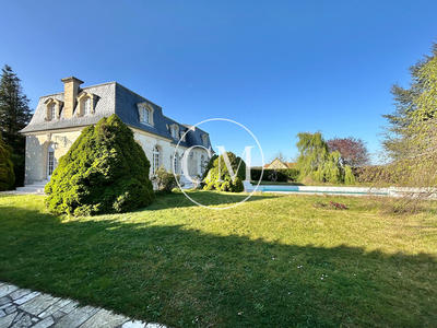 Maison - 174 m² - 6 pièces