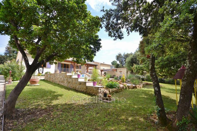 Villa - 146 m² - 6 pièces