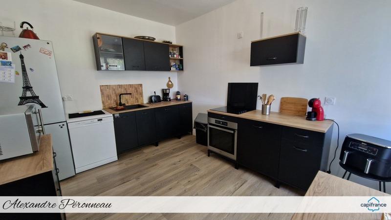 Maison - 235 m² - 12 pièces