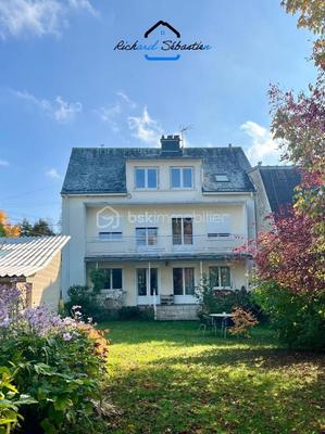 Immeuble - 250 m² - 10 pièces