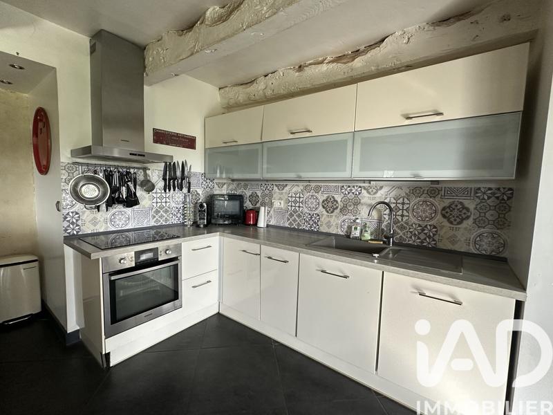 Maison - 210 m² - 8 pièces