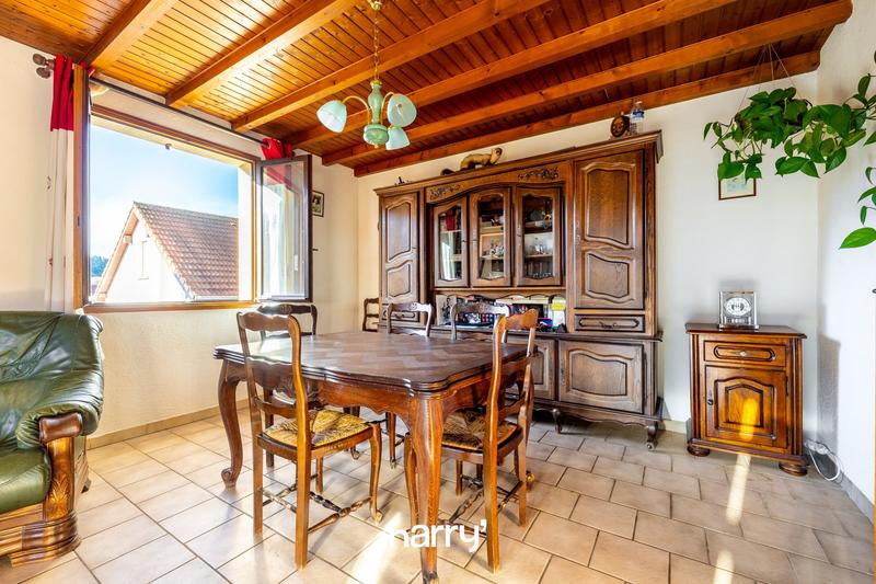 Maison - 93 m² - 5 pièces