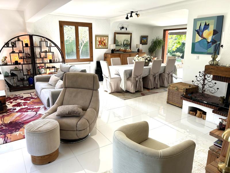 Maison - 140 m² - 6 pièces