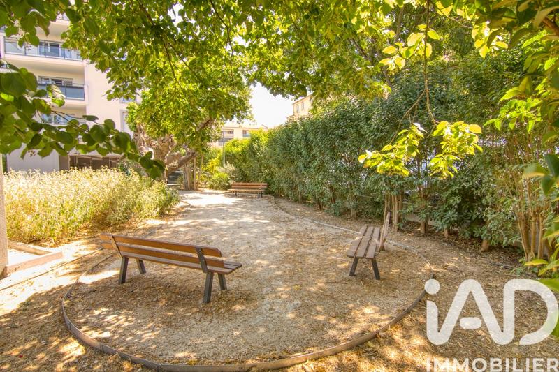 Appartement - 93 m² - 5 pièces