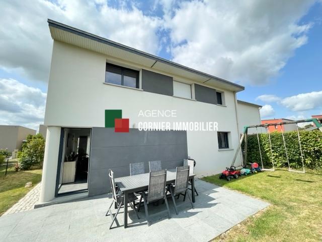 Pavillon - 136 m² - 6 pièces