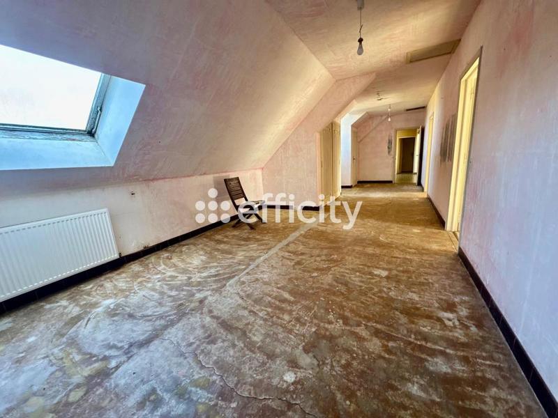 Demeure - 342 m² - 8 pièces