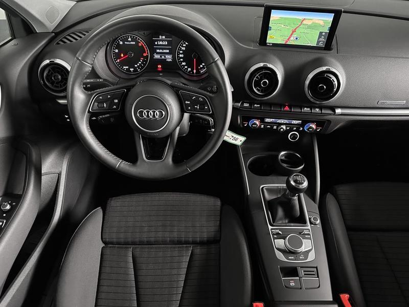 Audi A3 Sportback 1.6 Tdi 110ch Sport Ja17p Sieges Chauff Carplay Gps Regul Xenon Clim 110 Ch