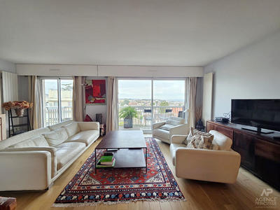 Appartement - 83 m² - 3 pièces