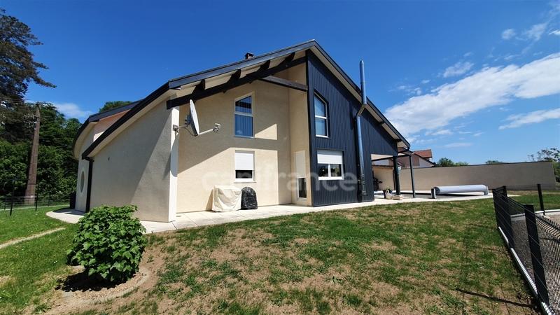 Maison - 107 m² - 5 pièces