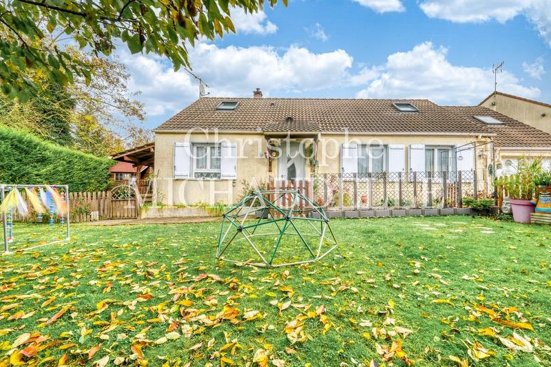 Maison - 112 m² - 6 pièces