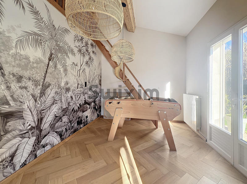 Villa - 196 m² - 7 pièces